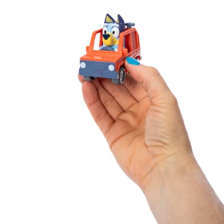 Megamat™ Felt Racetrack 31.5in x 27.5in - Bluey