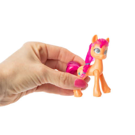 My Little Pony Sunny Starscout Crystal Adventure